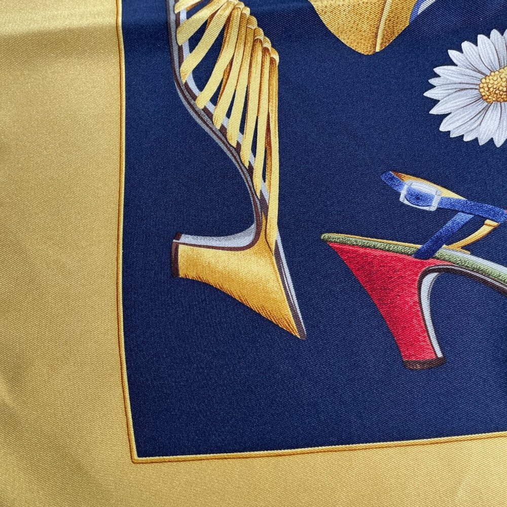 Salvatore Ferragamo Silk "Calzature" Scarf Shoe Motif - Picture 6 of 15